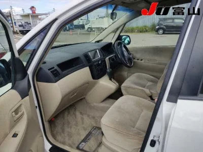 Toyota COROLLA SPACIO