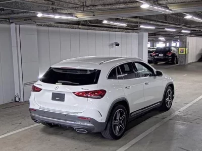 Mercedes-Benz GLA CLASS