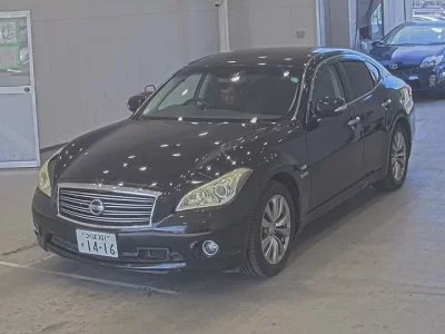 Nissan FUGA