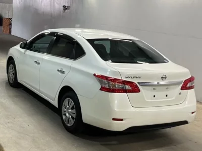 Nissan SYLPHY