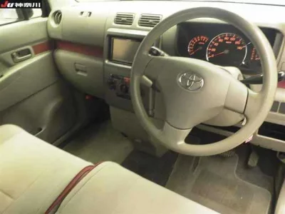 Toyota PIXIS SPACE