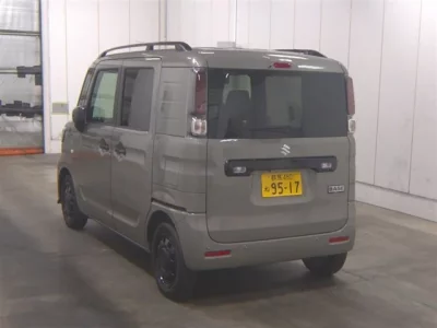 Suzuki SPACIA BASE