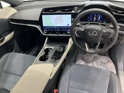 Lexus RZ