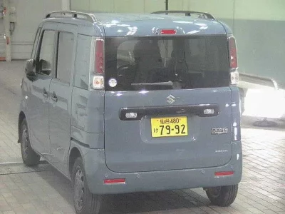 Suzuki SPACIA BASE