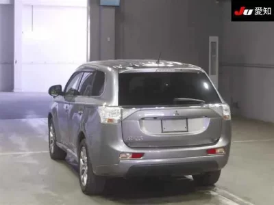 Mitsubishi OUTLANDER PHEV