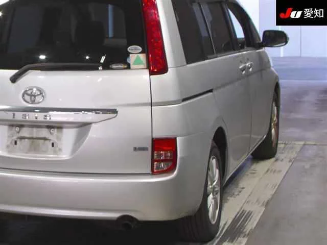 Toyota ISIS