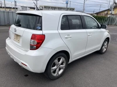Toyota IST