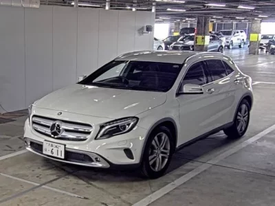Mercedes-Benz GLA CLASS