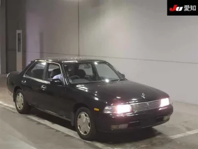 Nissan LAUREL
