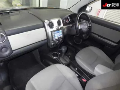 Mazda VERISA