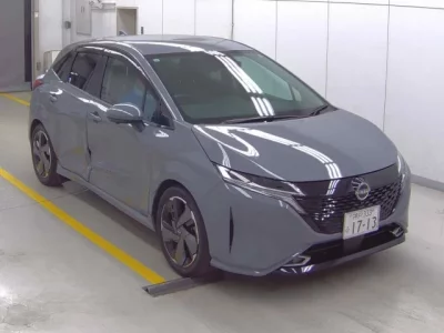 Nissan AURA