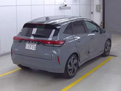 Nissan AURA