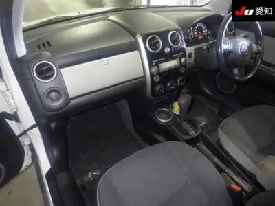 Mazda VERISA