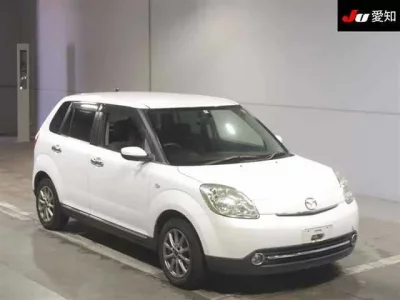 Mazda VERISA