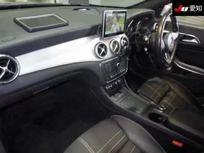 Mercedes-Benz CLA CLASS
