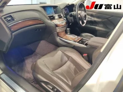 Nissan FUGA