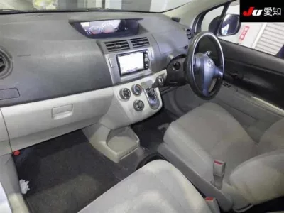 Toyota PASSO SETTE