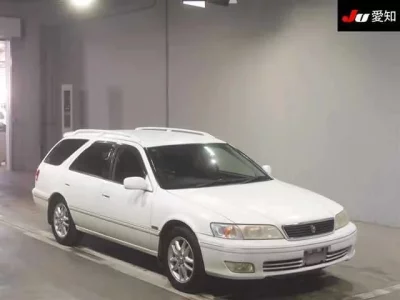 Toyota MARK2 QUALIS