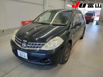 Nissan TIIDA LATIO