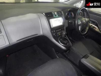 Toyota MARK X ZIO