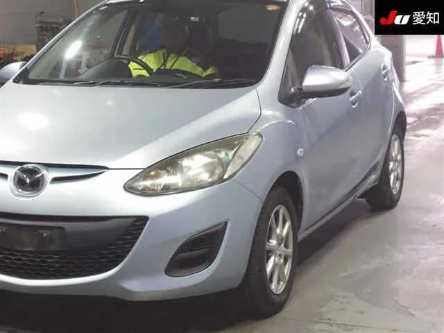 Mazda DEMIO