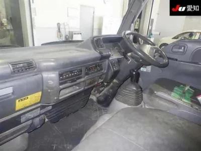 Mazda TITAN