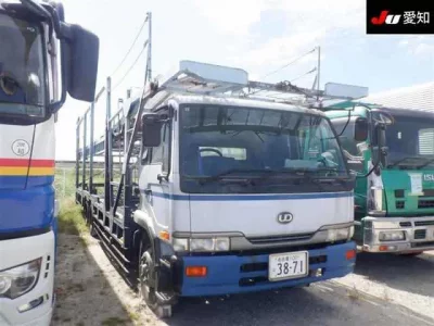 Nissan TRUCK