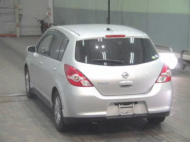 Nissan TIIDA