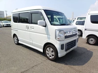 Nissan CLIPPER RIO