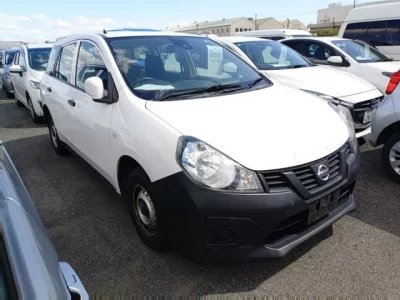 Nissan AD