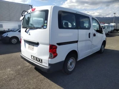 Mitsubishi DELICA
