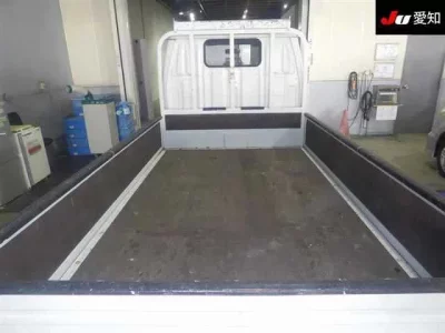 Toyota HIACE TRUCK