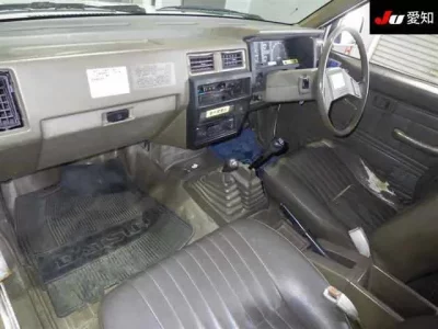 Nissan DATSUN PICKUP