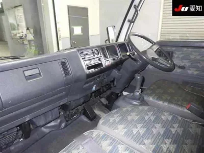 Mazda TITAN