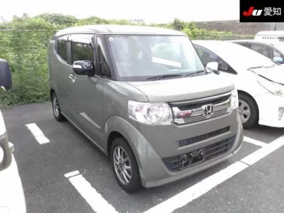 Honda N BOX SLASH