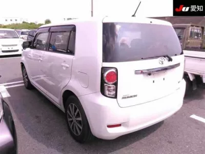 Toyota COROLLA RUMION
