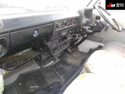 Toyota HIACE TRUCK