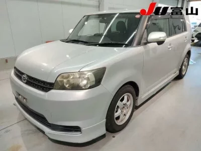 Toyota COROLLA RUMION