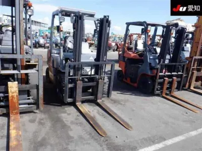 Nissan FORKLIFT