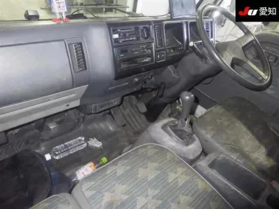 Mazda TITAN