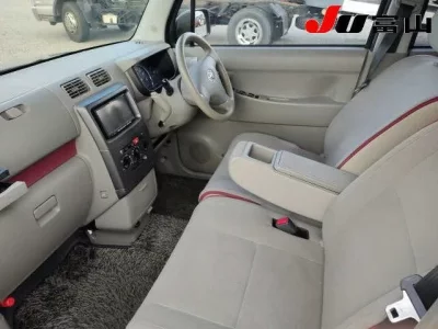 Toyota PIXIS SPACE