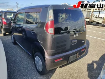Suzuki MRWAGON