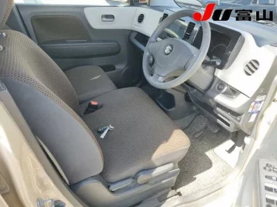 Suzuki MRWAGON