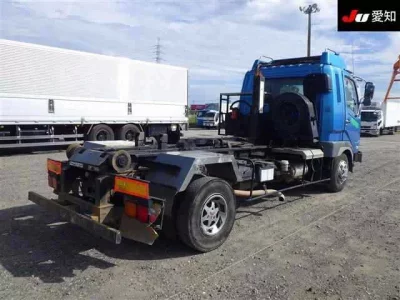 Mitsubishi FUSO FIGHTER