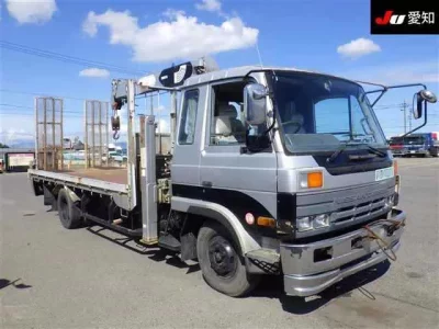 Nissan TRUCK