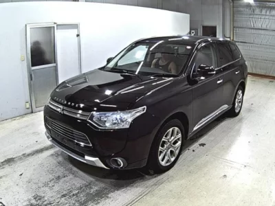 Mitsubishi OUTLANDER PHEV
