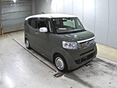 Honda N BOX SLASH