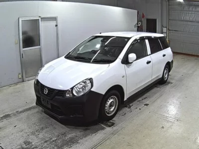 Nissan AD
