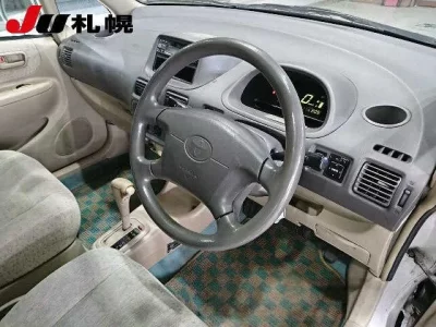 Toyota COROLLA SPACIO