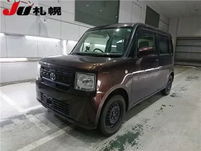 Toyota PIXIS SPACE